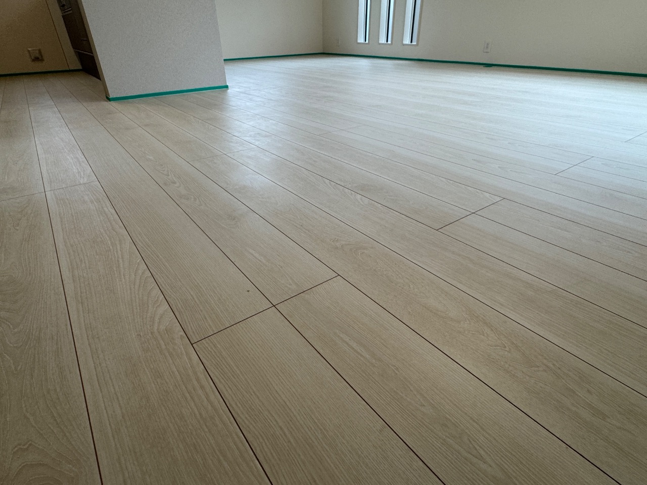 【施工前】新座市フロアコーティングの施工前|埼玉県新座市のご新築戸建てのフローリング(セラミックガラスフロアコーティング施工前)