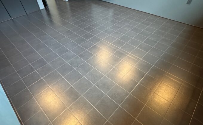 【施工後】埼玉県鶴ヶ島市 増築部分 Ｔ様邸 ガラスフロアコーティング施工事例 フロアコートプロ ガラスフロアコーティング施工済み