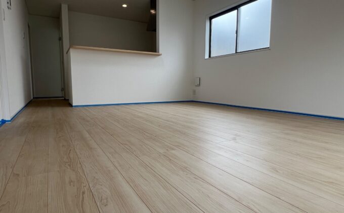 【施工前】壬生町フロアコーティングの施工前｜栃木県壬生町のご新築戸建てのシートフローリング（フロアコーティング施工前）