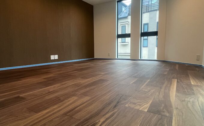 【施工前】セラミックガラスフロアコーティングの施工前｜東京都北区のご新築戸建てのフローリング（フロアコーティング施工前）