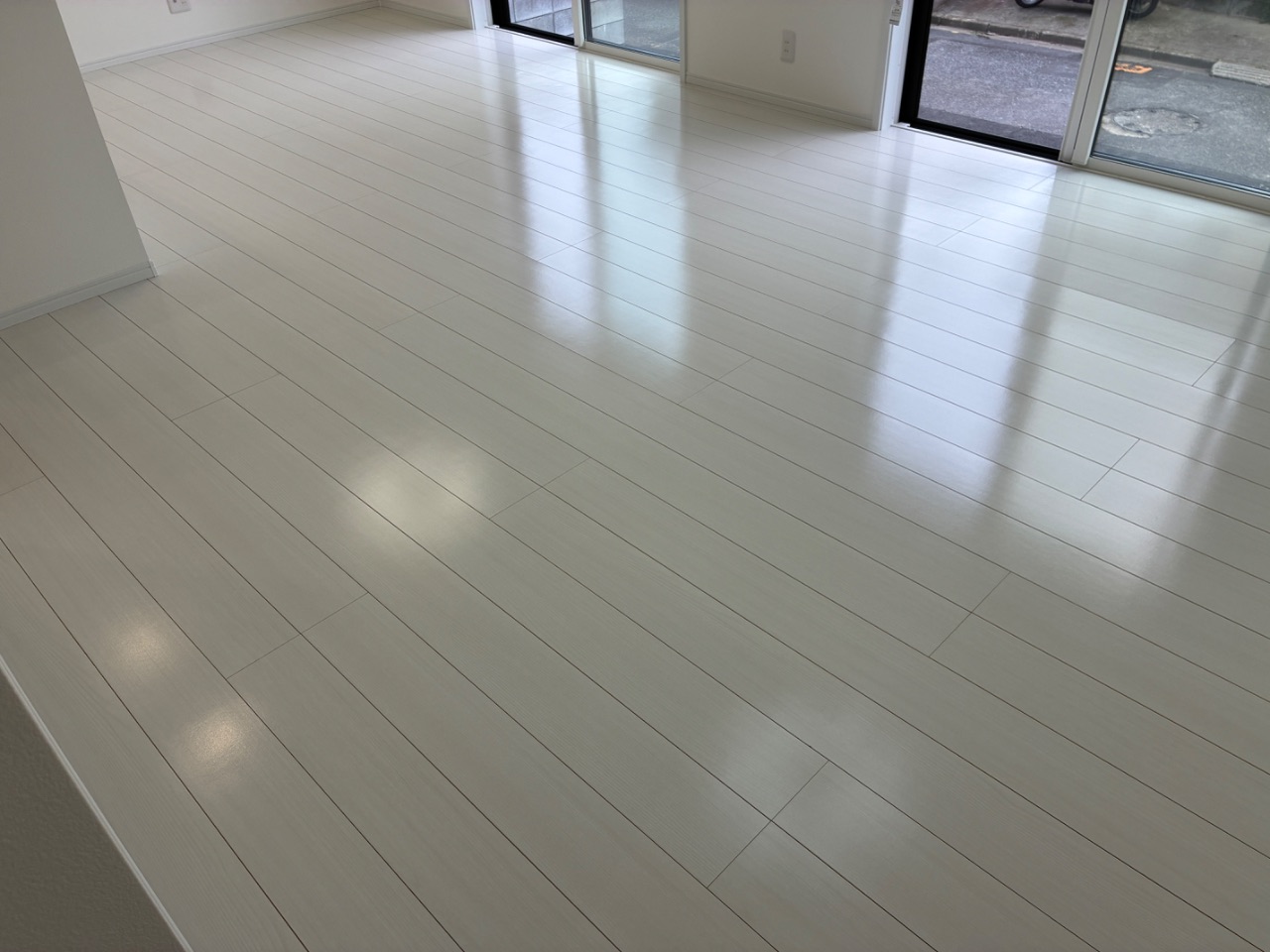 【施工後】セラミックガラスフロアコーティングの施工後|千葉県鎌ケ谷市のご新築戸建てにセラミックガラスフロアコーティングを施工した仕上り