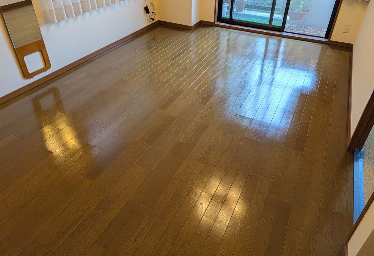 【施工後】セラミックガラスフロアコーティングの施工後|神奈川県横浜市西区のご入居中マンションにセラミックガラスフロアコーティングを施工した仕上り