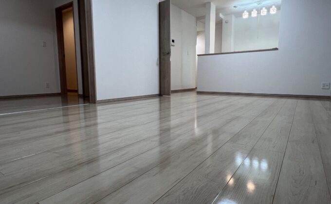 【施工後】シリコンフロアコーティングの施工後｜栃木県宇都宮市のご新築戸建てにフロアコーティングを施工した仕上り
