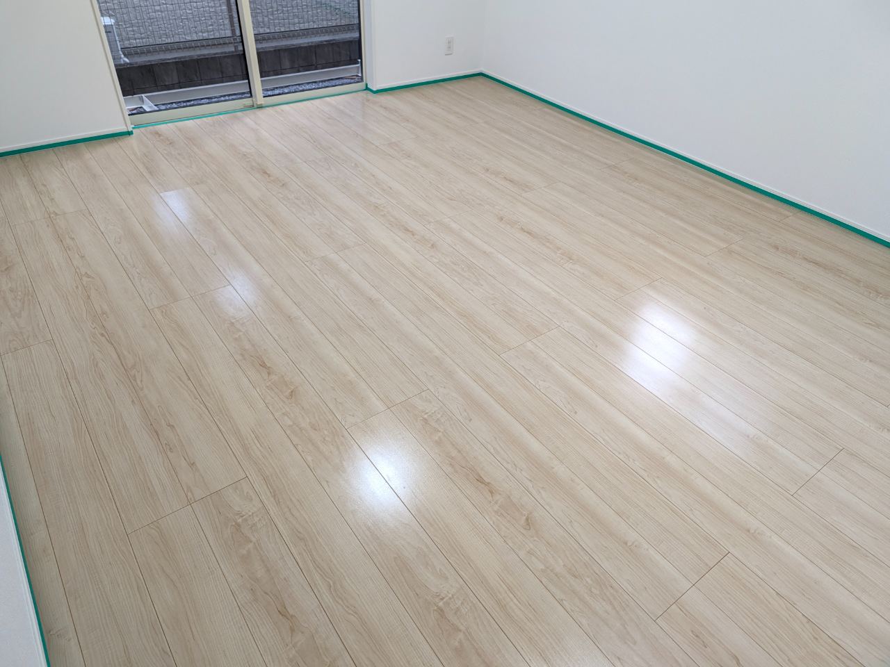 【施工後】栃木県宇都宮市のフロアコーティングの施工後｜栃木県宇都宮市のご新築戸建てにシリコンフロアコーティングを施工した仕上り