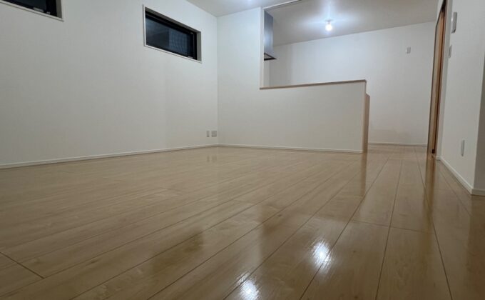 【施工後】シリコンフロアコーティングの施工後｜東京都江戸川区のご新築戸建てにフロアコーティングを施工した仕上り