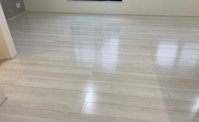 【施工後】東京都江戸川区のフロアコーティングの施工後｜東京都江戸川区のご新築戸建てにフロアコーティングを施工した仕上り｜水性ウレタンコーティング