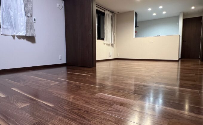 【施工後】セラミックガラスフロアコーティングの施工後｜東京都大田区のご新築戸建てにフロアコーティングを施工した仕上り
