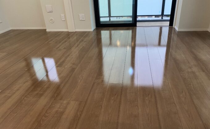 【施工後】シリコンフロアコーティングの施工後｜東京都墨田区の中古マンションにフロアコーティングを施工した仕上り