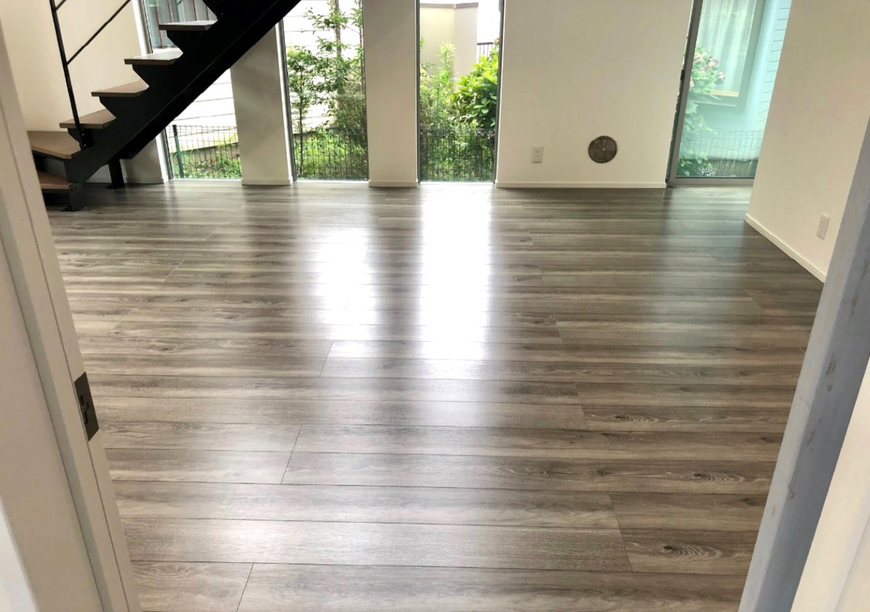セラミックガラスフロアコーティング施工後