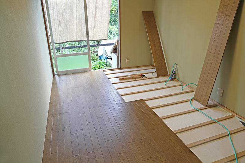 フローリング張替え