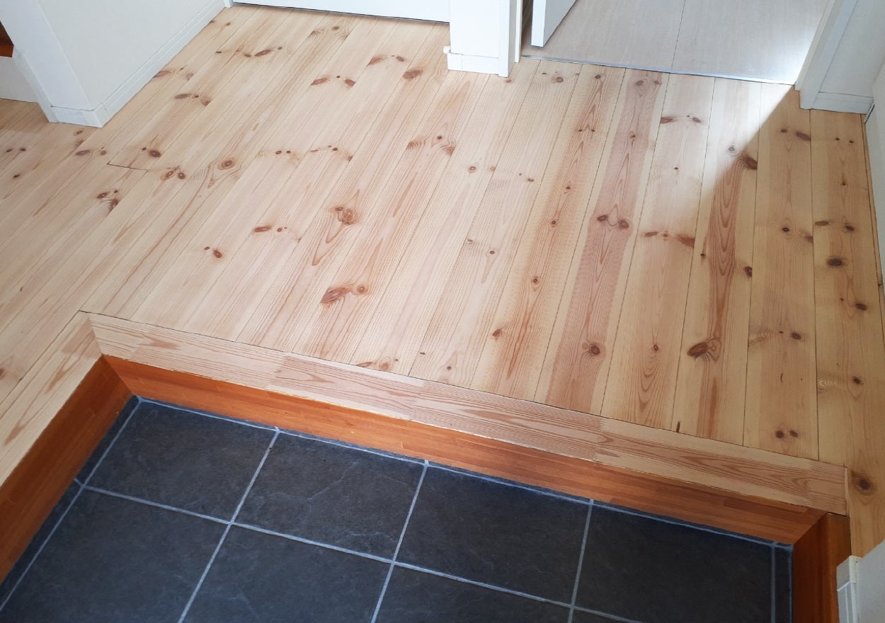 無垢フローリング研磨再生施工後